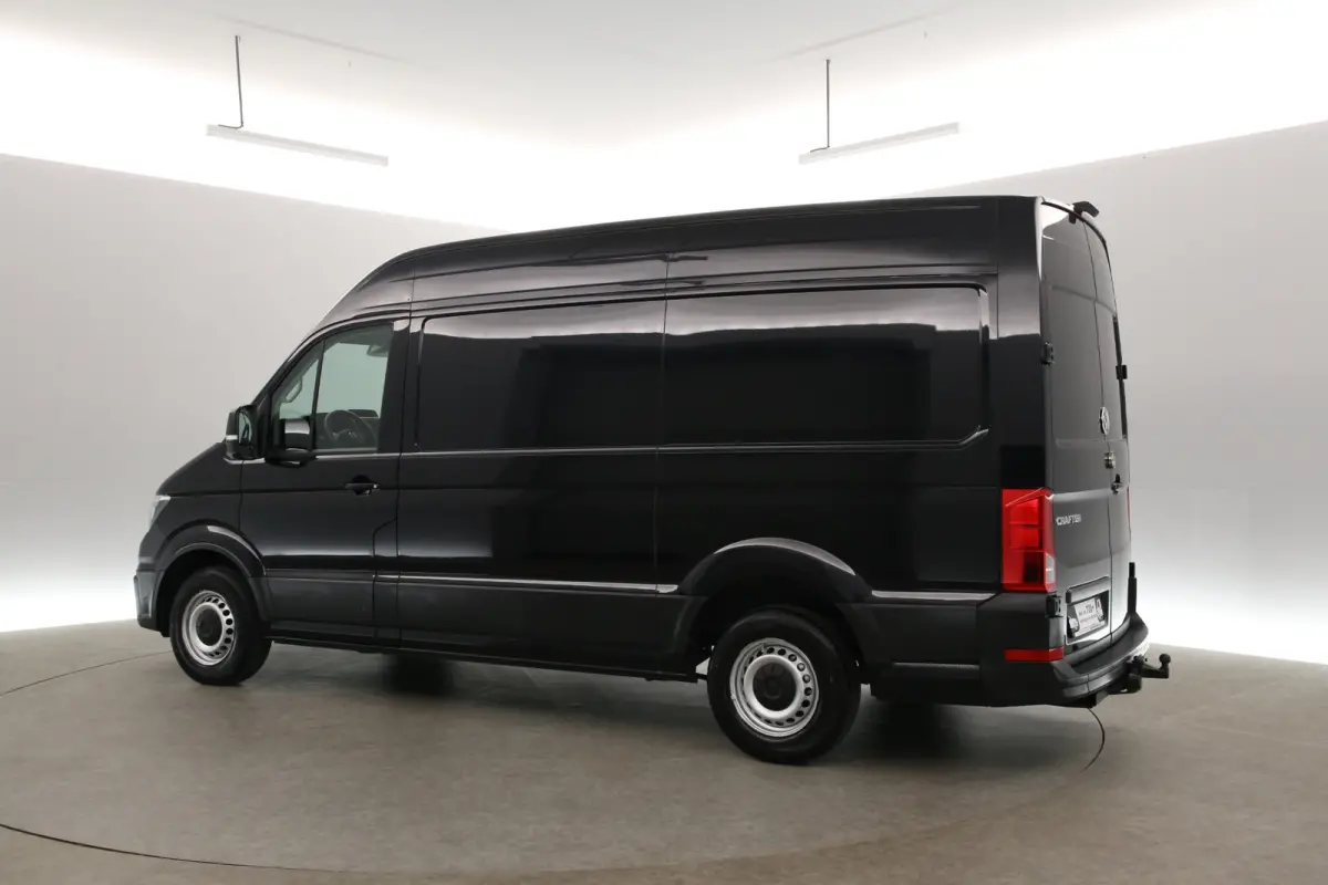 2.0 TDI L3H3 141PK | 3000KG Trekgew. | Airco | Camera | 3 Zits | Trekhaak | Carplay | Parkeersens.