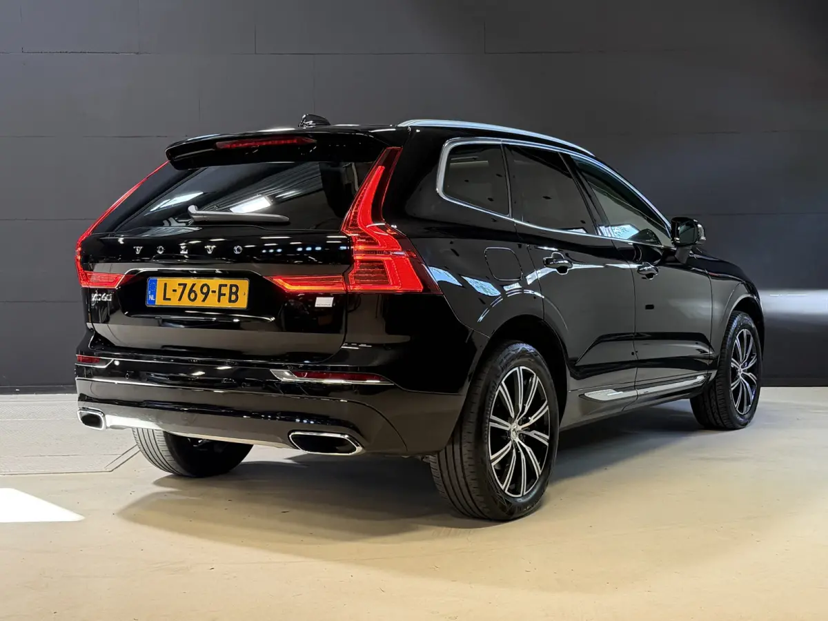 2.0 Recharge T8 AWD Inscription | Panoramadak | Elektr. trekhaak | Harman/Kardon | Camera | Stoel/stuurverwarming | Adapt. cruise