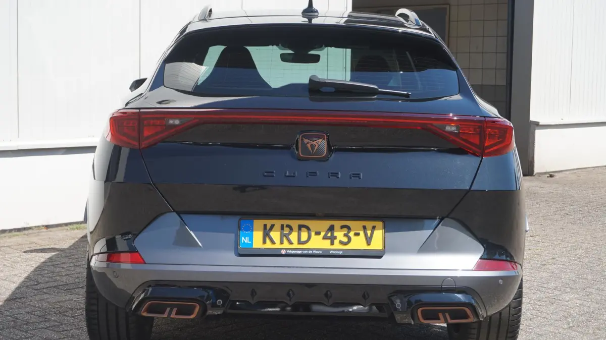 1.4 e-Hybrid VZ 245PK Rijklaarprijs SOH 95.47% | elektrisch verstelb. bestuurdersstoel met geheugen | stuurwiel verwarming| Apple Carplay/Android auto | 19inch