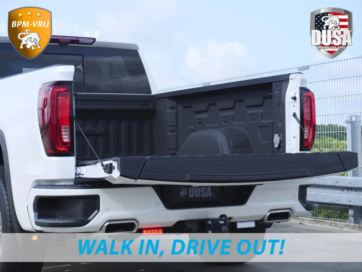 1500 Denali 3.0L Duramax Turbo Diesel 360 cam | Digital Dash | POWERHOUSE! |