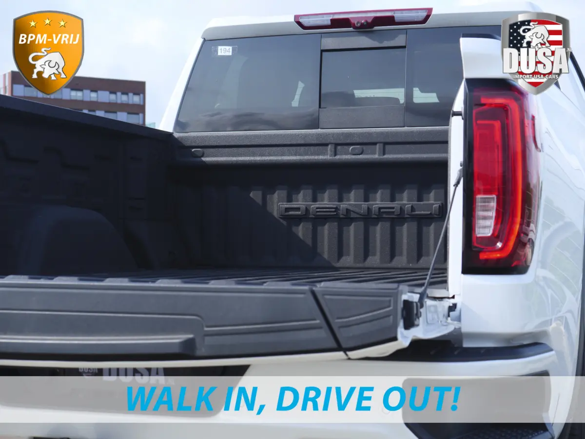 1500 Denali 3.0L Duramax Turbo Diesel 360 cam | Digital Dash | POWERHOUSE! |