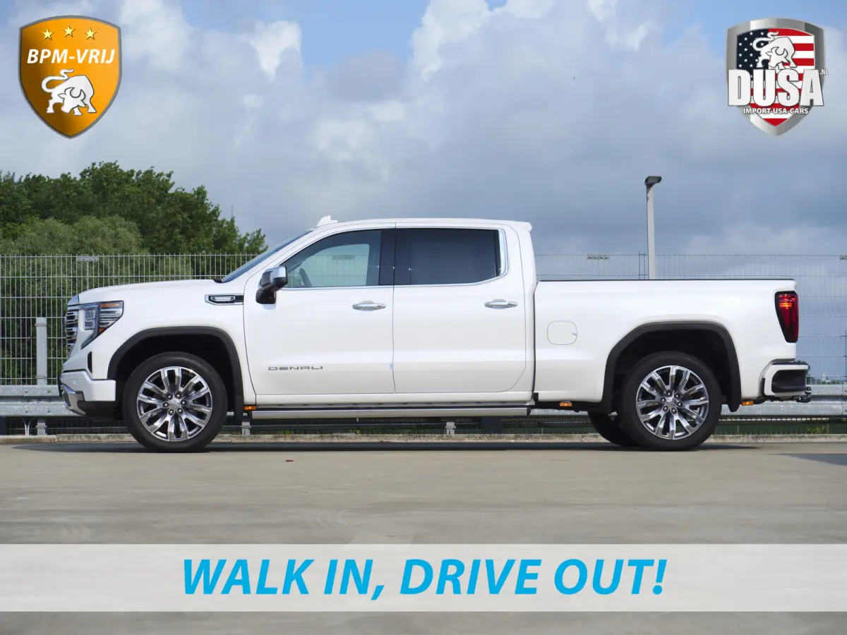 1500 Denali 3.0L Duramax Turbo Diesel 360 cam | Digital Dash | POWERHOUSE! |