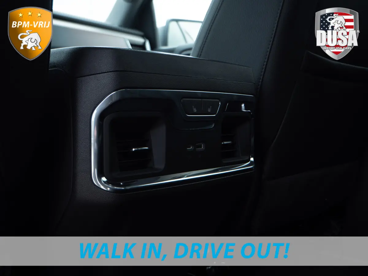 1500 Denali 3.0L Duramax Turbo Diesel 360 cam | Digital Dash | POWERHOUSE! |