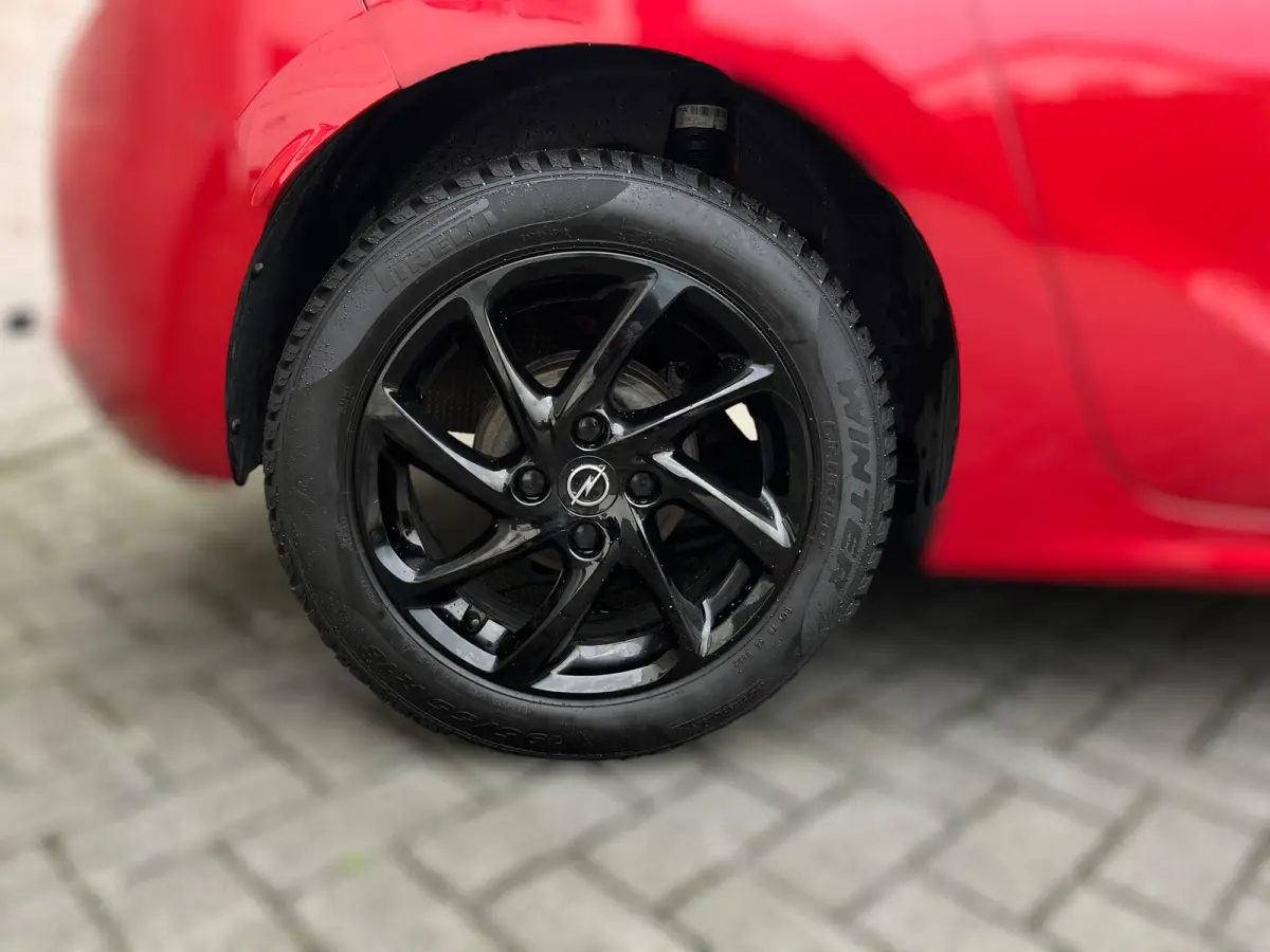 1.2 Ultimate CAMERA / CARPLAY / PDC V+A / STOEL & STUURVERWARMING / TWO-TONE / CRUISE CONTROL