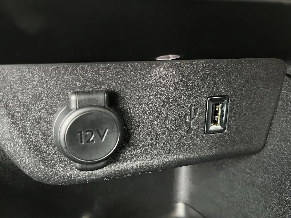 1.2 Ultimate CAMERA / CARPLAY / PDC V+A / STOEL & STUURVERWARMING / TWO-TONE / CRUISE CONTROL
