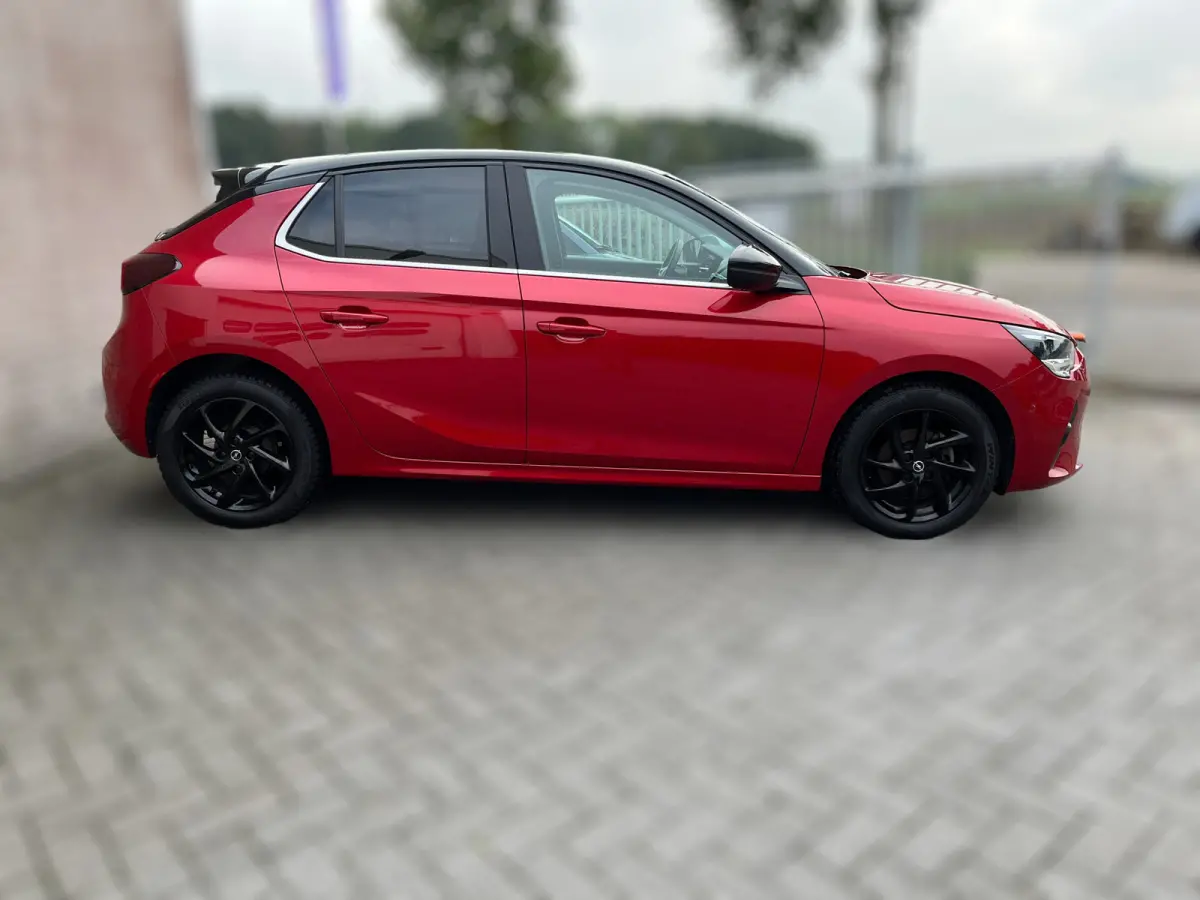 1.2 Ultimate CAMERA / CARPLAY / PDC V+A / STOEL & STUURVERWARMING / TWO-TONE / CRUISE CONTROL