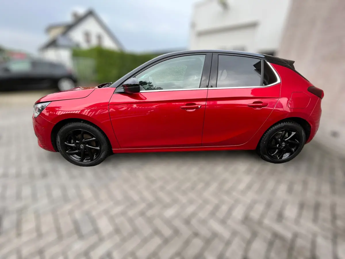 1.2 Ultimate CAMERA / CARPLAY / PDC V+A / STOEL & STUURVERWARMING / TWO-TONE / CRUISE CONTROL