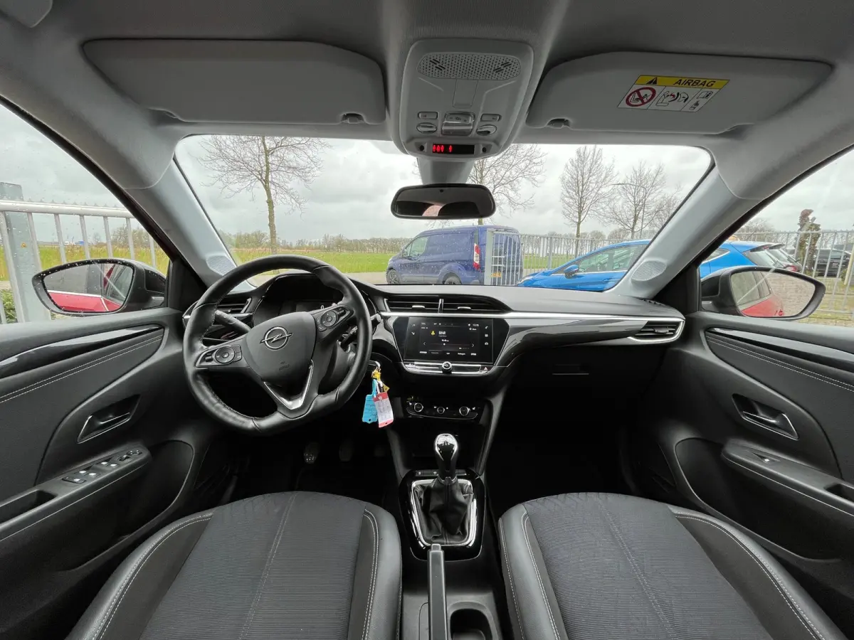 1.2 Ultimate CAMERA / CARPLAY / PDC V+A / STOEL & STUURVERWARMING / TWO-TONE / CRUISE CONTROL