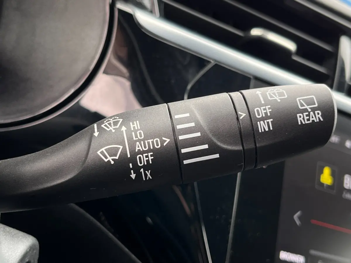 1.2 Ultimate CAMERA / CARPLAY / PDC V+A / STOEL & STUURVERWARMING / TWO-TONE / CRUISE CONTROL