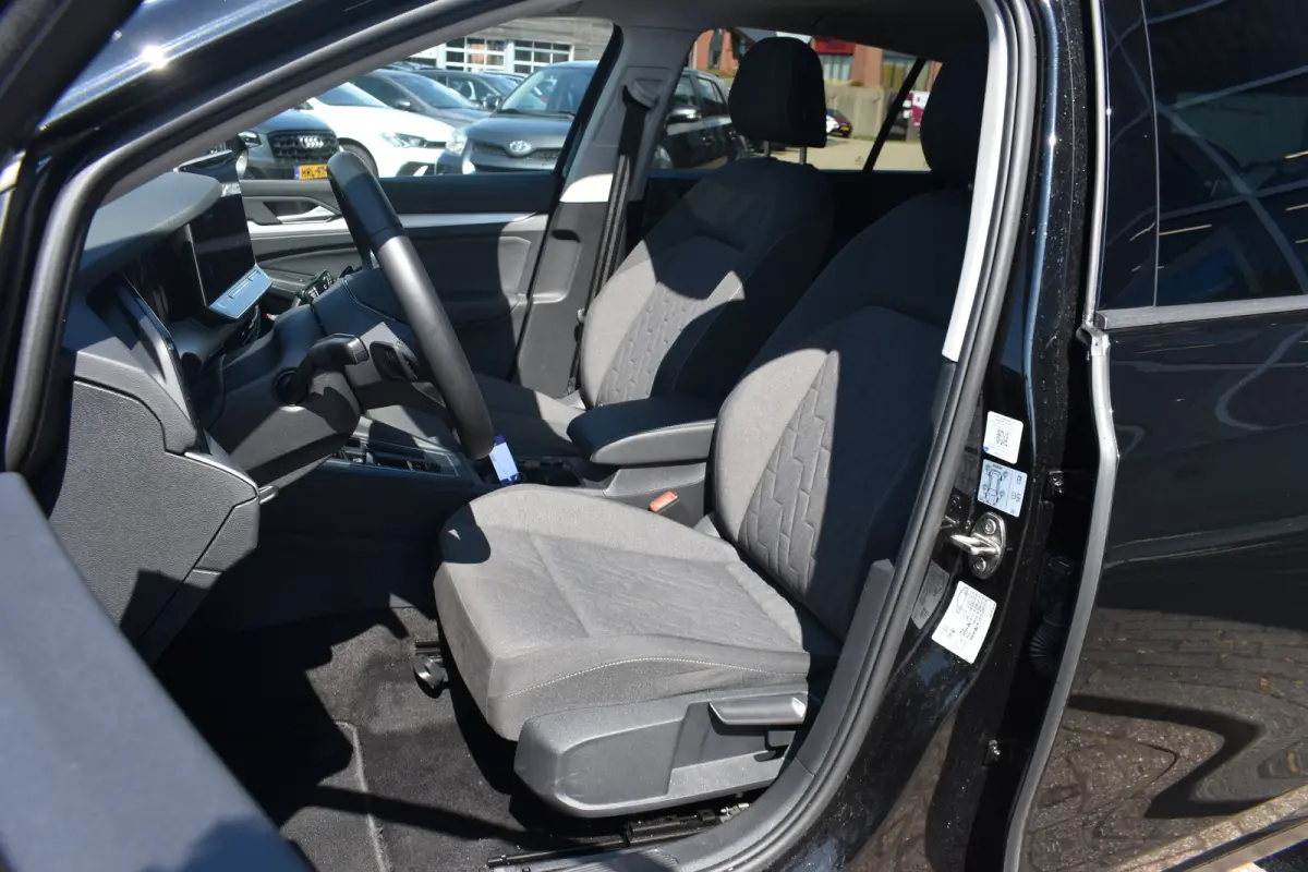 1.5 eHybrid 204PK DSG-6 Life Edition | PANORAMADAK | NAVI BY APP | CAMERA | 18 INCH | ADAPT. CRUISE | STOELVERW.