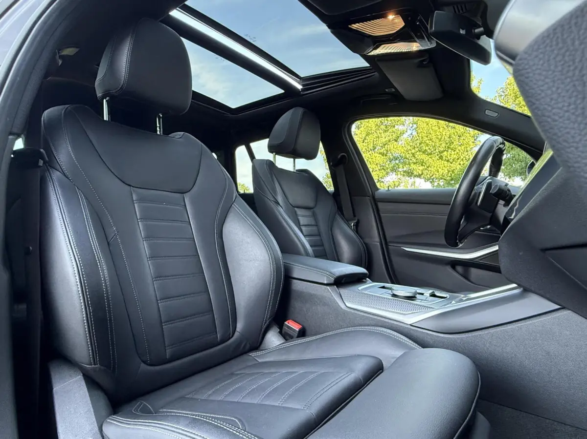 320e xDrive M-Sport|ACC|Pano|Head Up|Trekhaak|19''