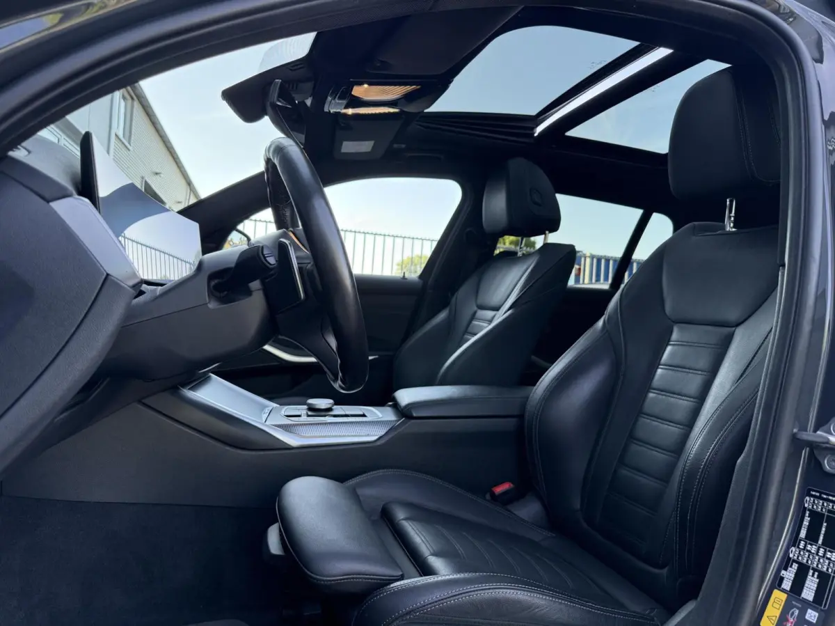 320e xDrive M-Sport|ACC|Pano|Head Up|Trekhaak|19''