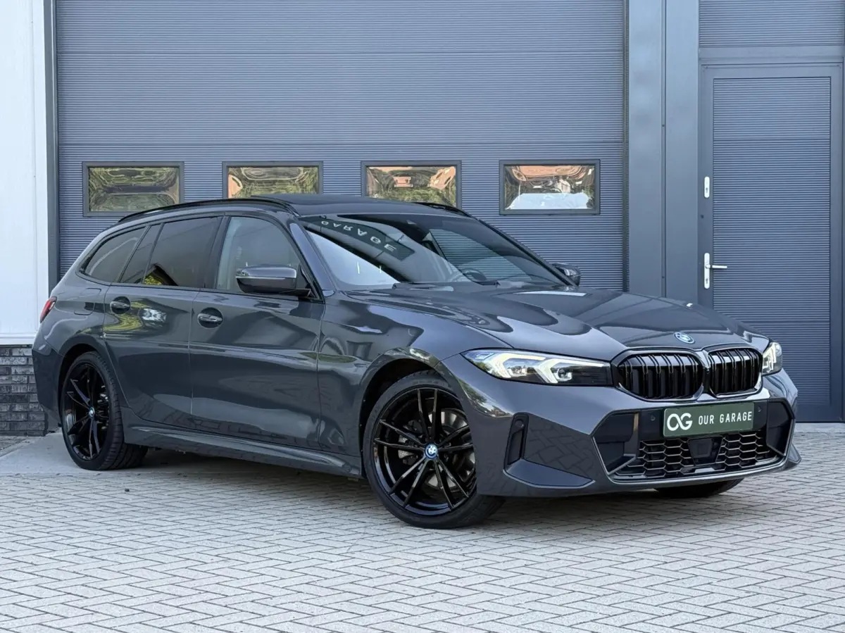 320e xDrive M-Sport|ACC|Pano|Head Up|Trekhaak|19''