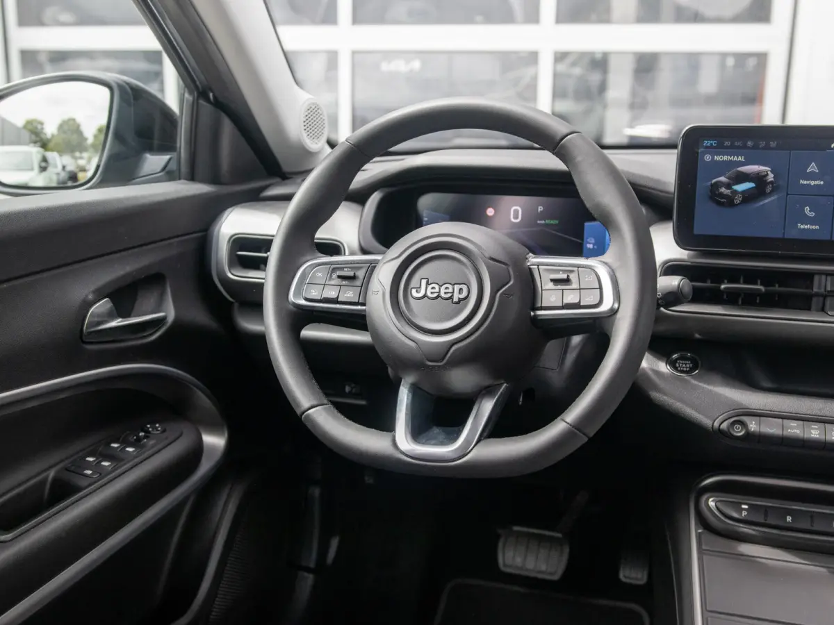 Summit 54 kWh | SOH 96,1% | Infotainment Pack | Bicolore
