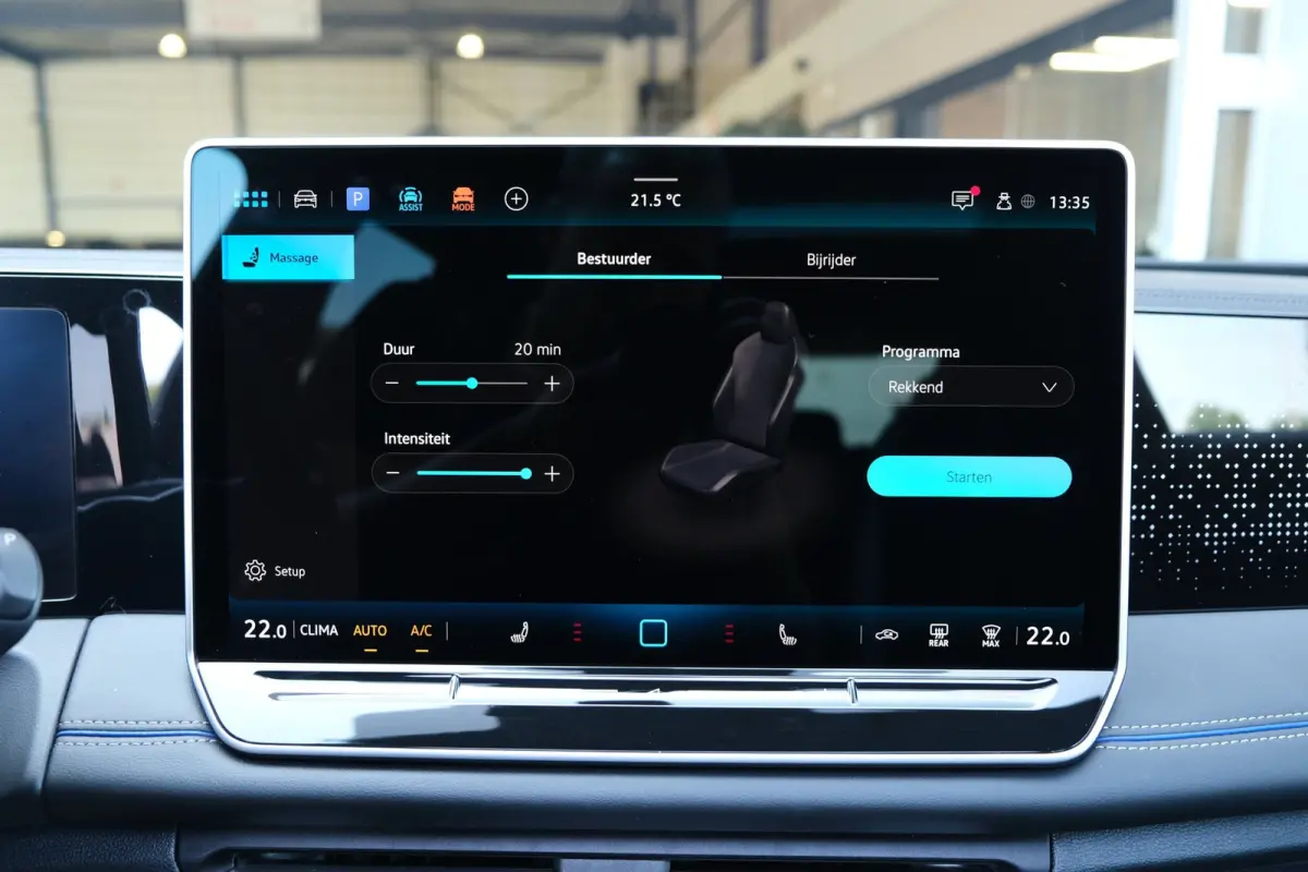 1.5 eTSI 2x R-Line DSG Pano IQ Matrix Trekhaak 360Cam HuD Virtual H&K