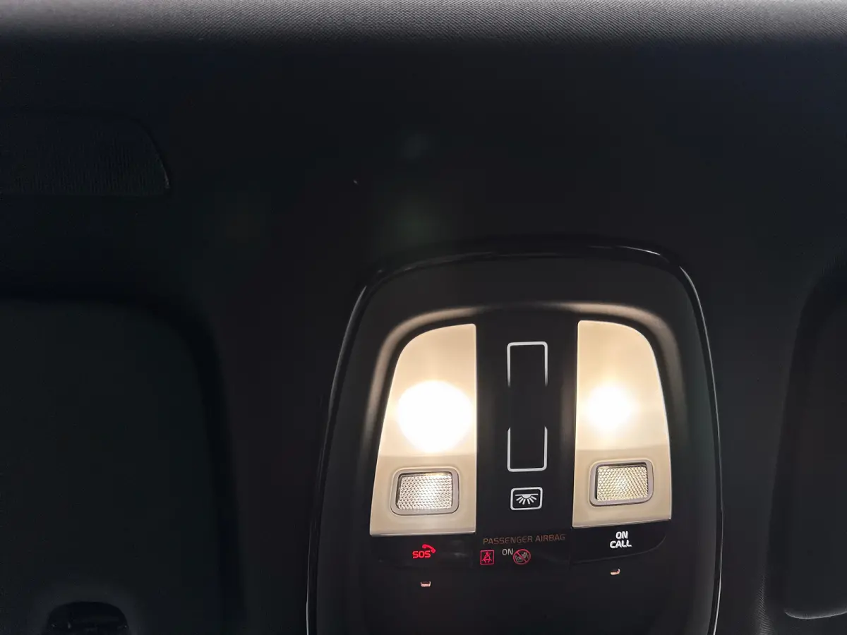 T6 Recharge R-Design | 21" | Harman Kardon | Trekhaak | Panoramadak | Elektr. verstelbare | Verwarmbare | Sportstoelen | Parkeercamera | Adaptieve Cruise | BLIS