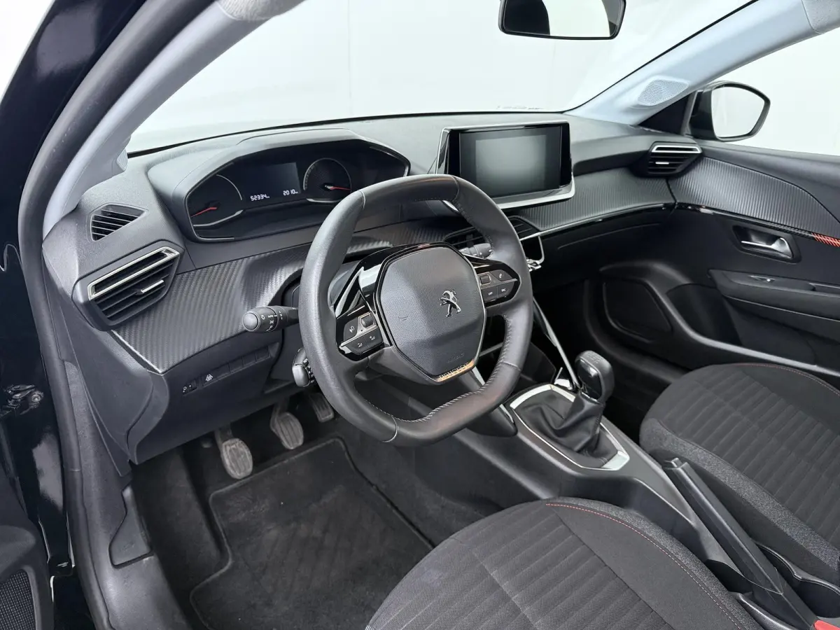 1.2 PureTech Active | CarPlay/Android Auto | Cruise Control | Metallic Lak |