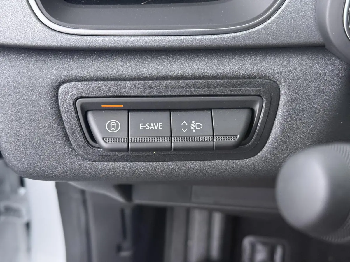 techno full hybrid E-Tech 160 | Google Navigatie | Parkeercamera | Climate Control |