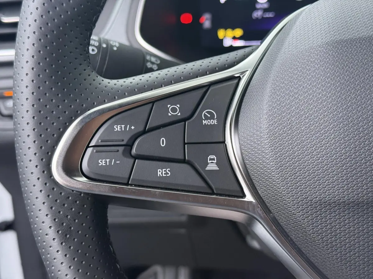 techno full hybrid E-Tech 160 | Google Navigatie | Parkeercamera | Climate Control |