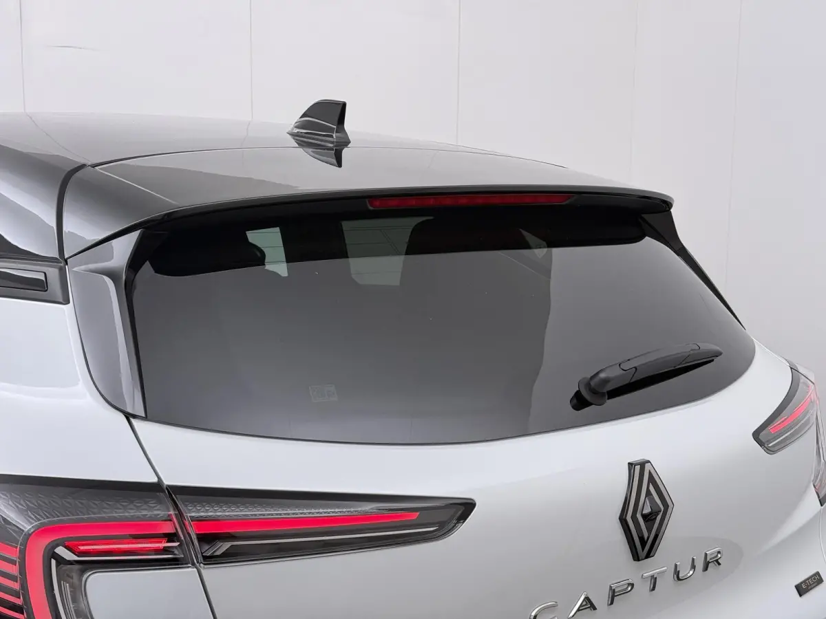techno full hybrid E-Tech 160 | Google Navigatie | Parkeercamera | Climate Control |