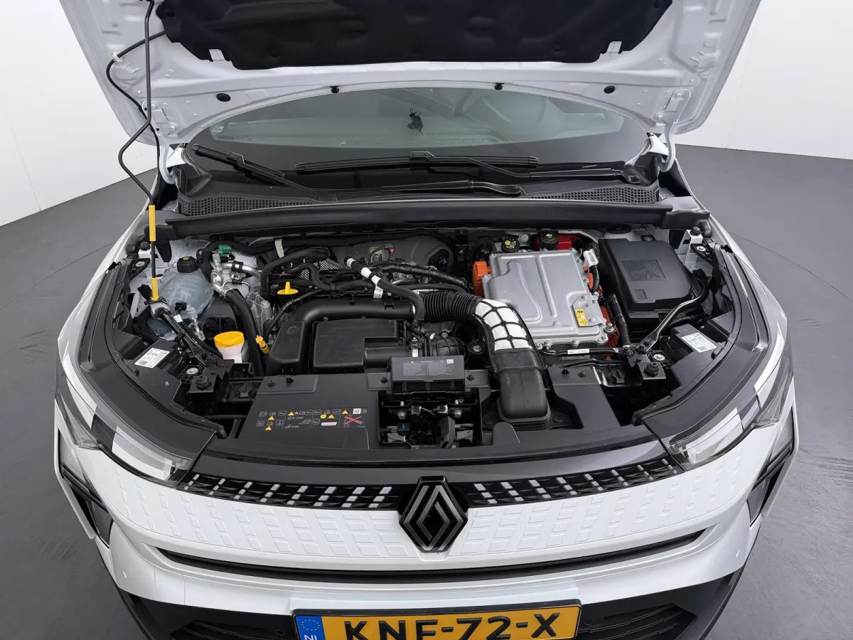 techno full hybrid E-Tech 160 | Google Navigatie | Parkeercamera | Climate Control |