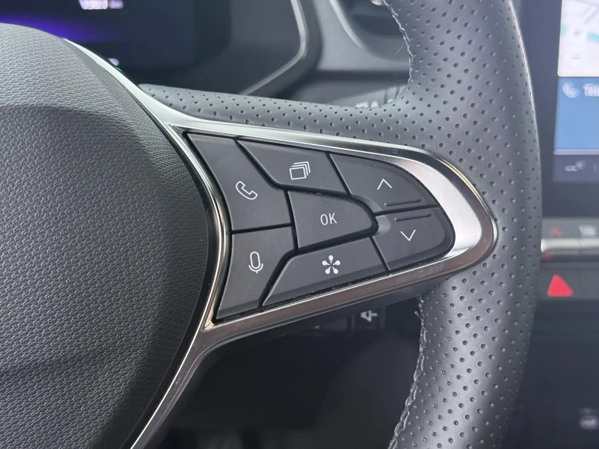 techno full hybrid E-Tech 160 | Google Navigatie | Parkeercamera | Climate Control |