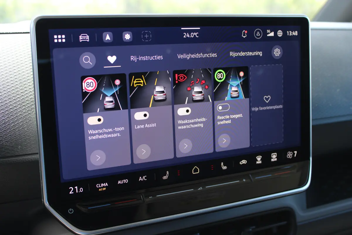 Bulli Limited Edition 286 PK 79 kWh | Achteruitrijcamera | Apple Carplay/Android Auto|telefoonintegratie premium | Cruise control adaptief met Stop&Go en stuurhulp