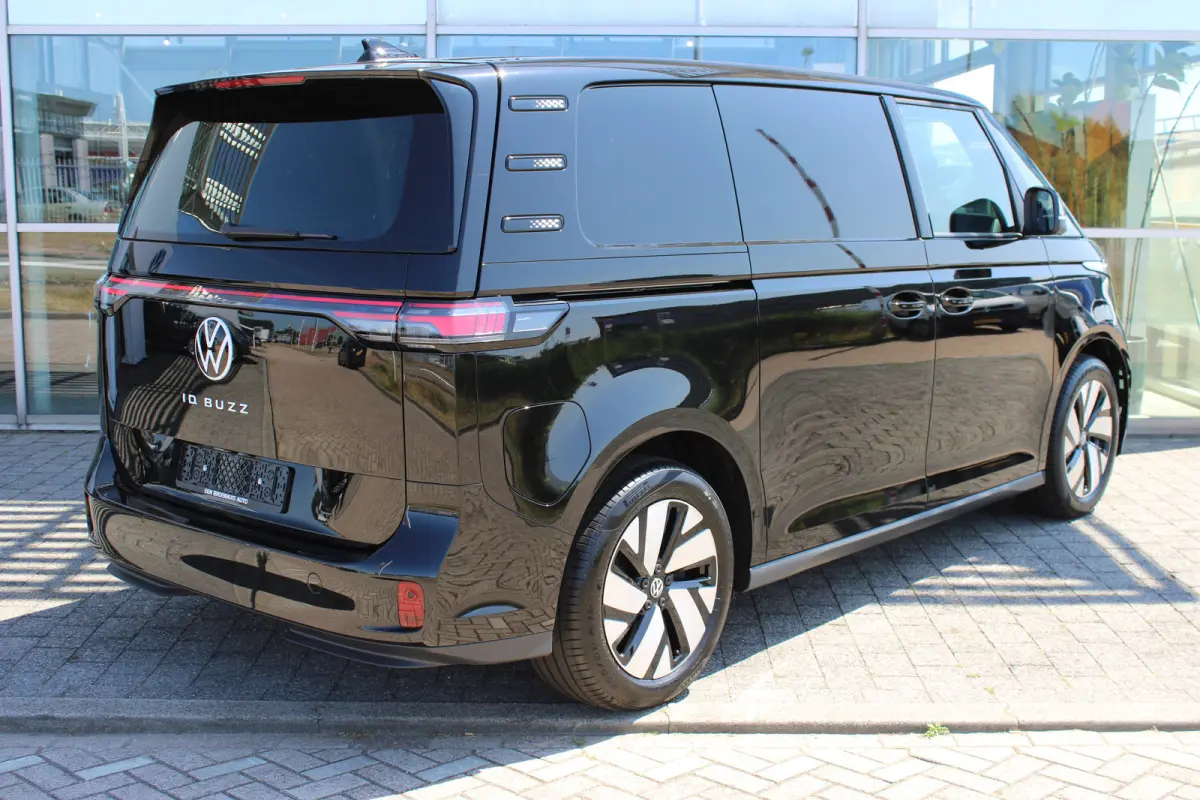 Bulli Limited Edition 286 PK 79 kWh | Achteruitrijcamera | Apple Carplay/Android Auto|telefoonintegratie premium | Cruise control adaptief met Stop&Go en stuurhulp