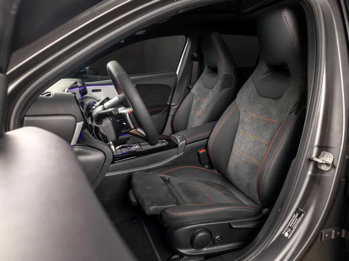 Hatchback 250 e Business Solution AMG Panorama dak