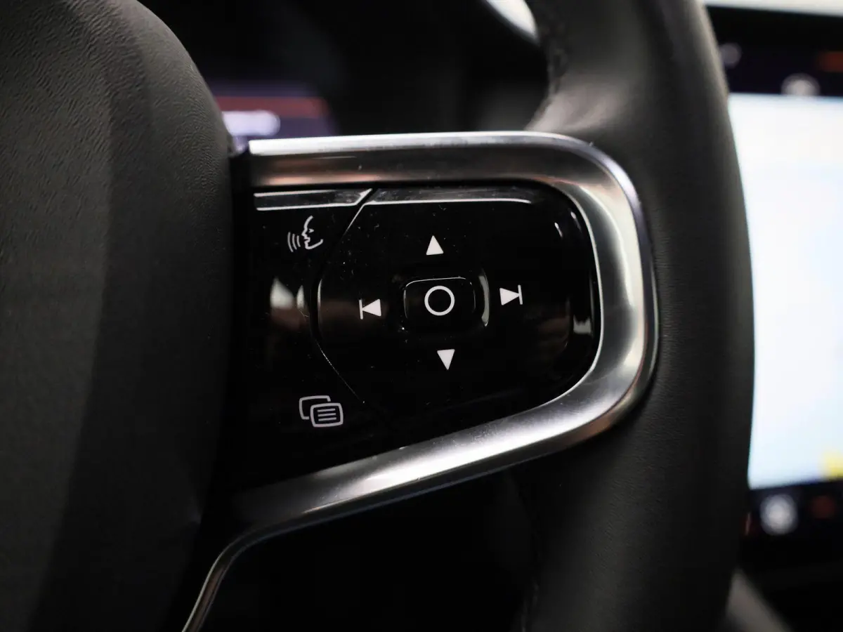 Long Range Single Motor 82 kWh | Automaat | Apple Carplay / Android Auto | Stoelverwarming | Achteruitrijcamera | Parkeersensoren | Trekhaak |