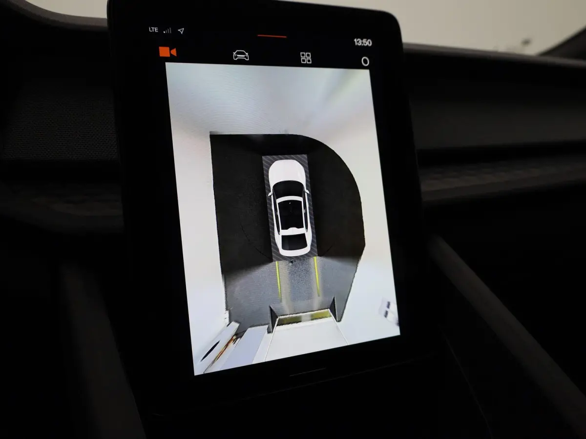 Long Range Single Motor 82 kWh | Automaat | Apple Carplay / Android Auto | Stoelverwarming | Achteruitrijcamera | Parkeersensoren | Trekhaak |