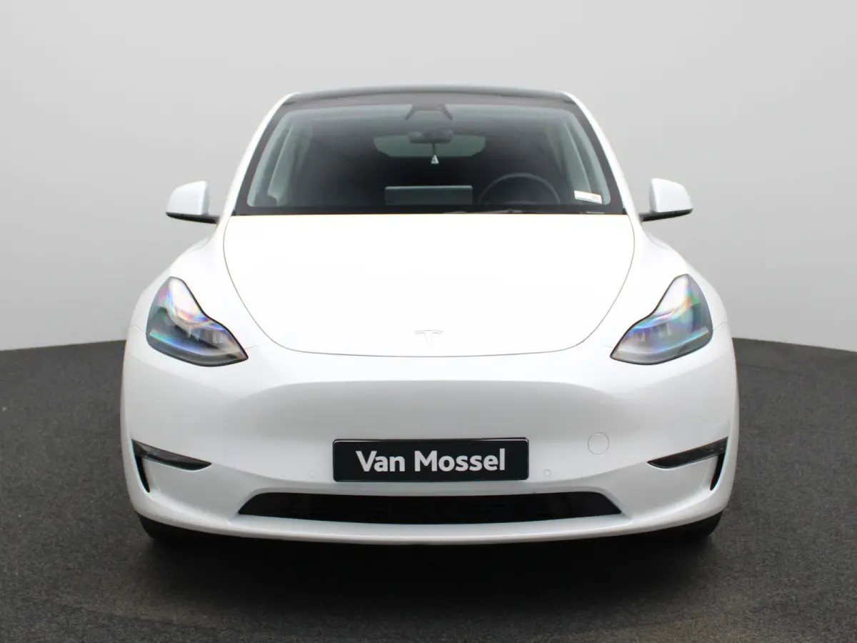Long Range AWD 75 kWh | Automaat | Stoelverwarming | Panoramadak | Parkeersensoren | Achteruitrijcamera |