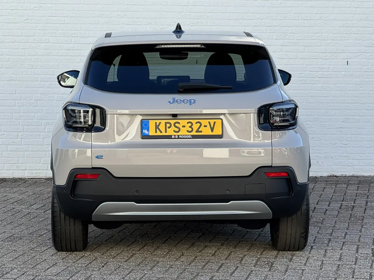 Summit 54 kWh SOH 96% Clima Camera Carplay Adaptive Cruise PDC voor en achter Half Leder