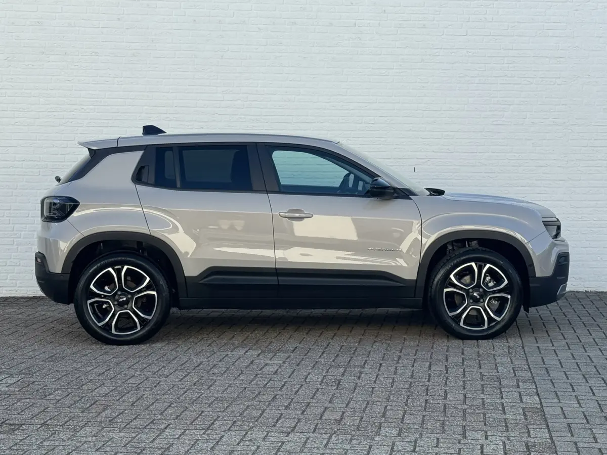 Summit 54 kWh SOH 96% Clima Camera Carplay Adaptive Cruise PDC voor en achter Half Leder