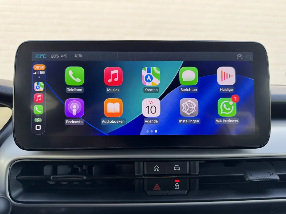 Summit 54 kWh SOH 96% Clima Camera Carplay Adaptive Cruise PDC voor en achter Half Leder