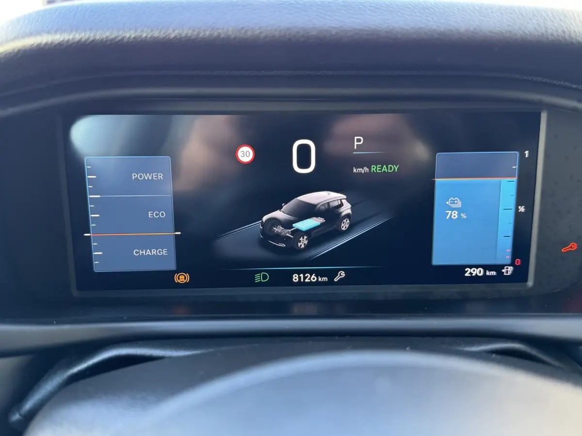 Summit 54 kWh SOH 96% Clima Camera Carplay Adaptive Cruise PDC voor en achter Half Leder