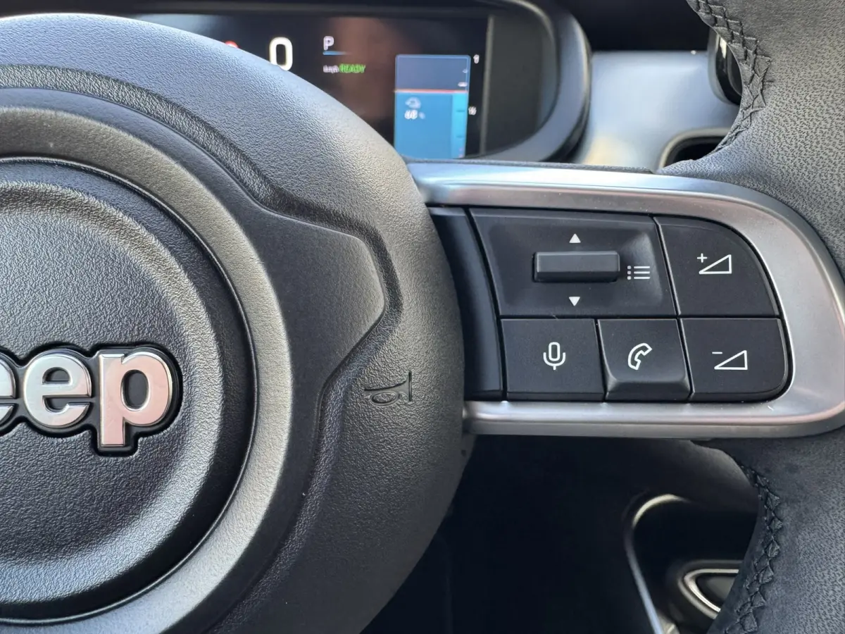 Summit 54 kWh SOH 96% Clima Camera Carplay Adaptive Cruise PDC voor en achter Half Leder