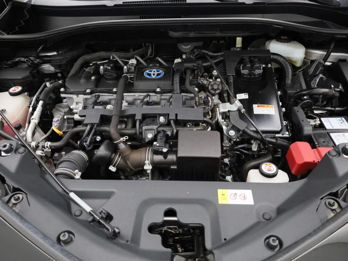 1.8 Hybrid Active | Automaat | Apple Carplay / Android Auto | Achteruitrijcamera | Adaptief Cruise Control | Parkeersensoren |
