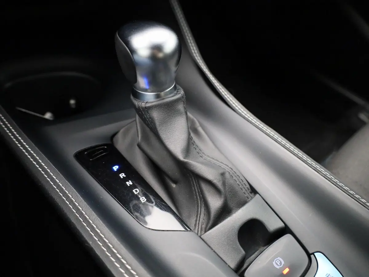 1.8 Hybrid Active | Automaat | Apple Carplay / Android Auto | Achteruitrijcamera | Adaptief Cruise Control | Parkeersensoren |