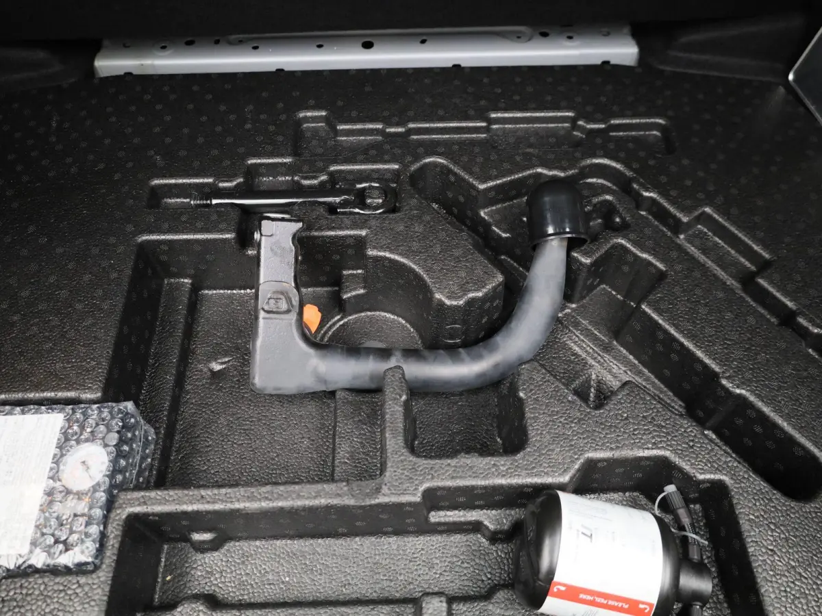 1.8 Hybrid Active | Automaat | Apple Carplay / Android Auto | Achteruitrijcamera | Adaptief Cruise Control | Parkeersensoren |