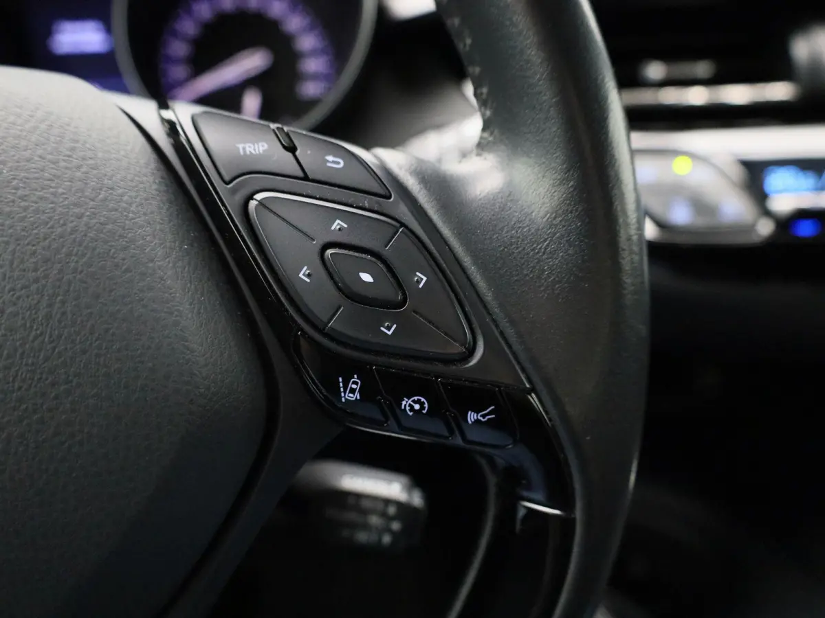 1.8 Hybrid Active | Automaat | Apple Carplay / Android Auto | Achteruitrijcamera | Adaptief Cruise Control | Parkeersensoren |