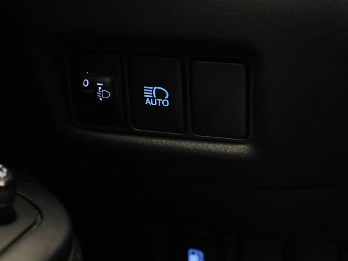 1.8 Hybrid Active | Automaat | Apple Carplay / Android Auto | Achteruitrijcamera | Adaptief Cruise Control | Parkeersensoren |