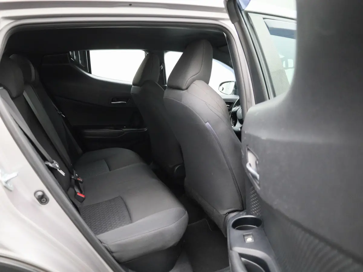 1.8 Hybrid Active | Automaat | Apple Carplay / Android Auto | Achteruitrijcamera | Adaptief Cruise Control | Parkeersensoren |