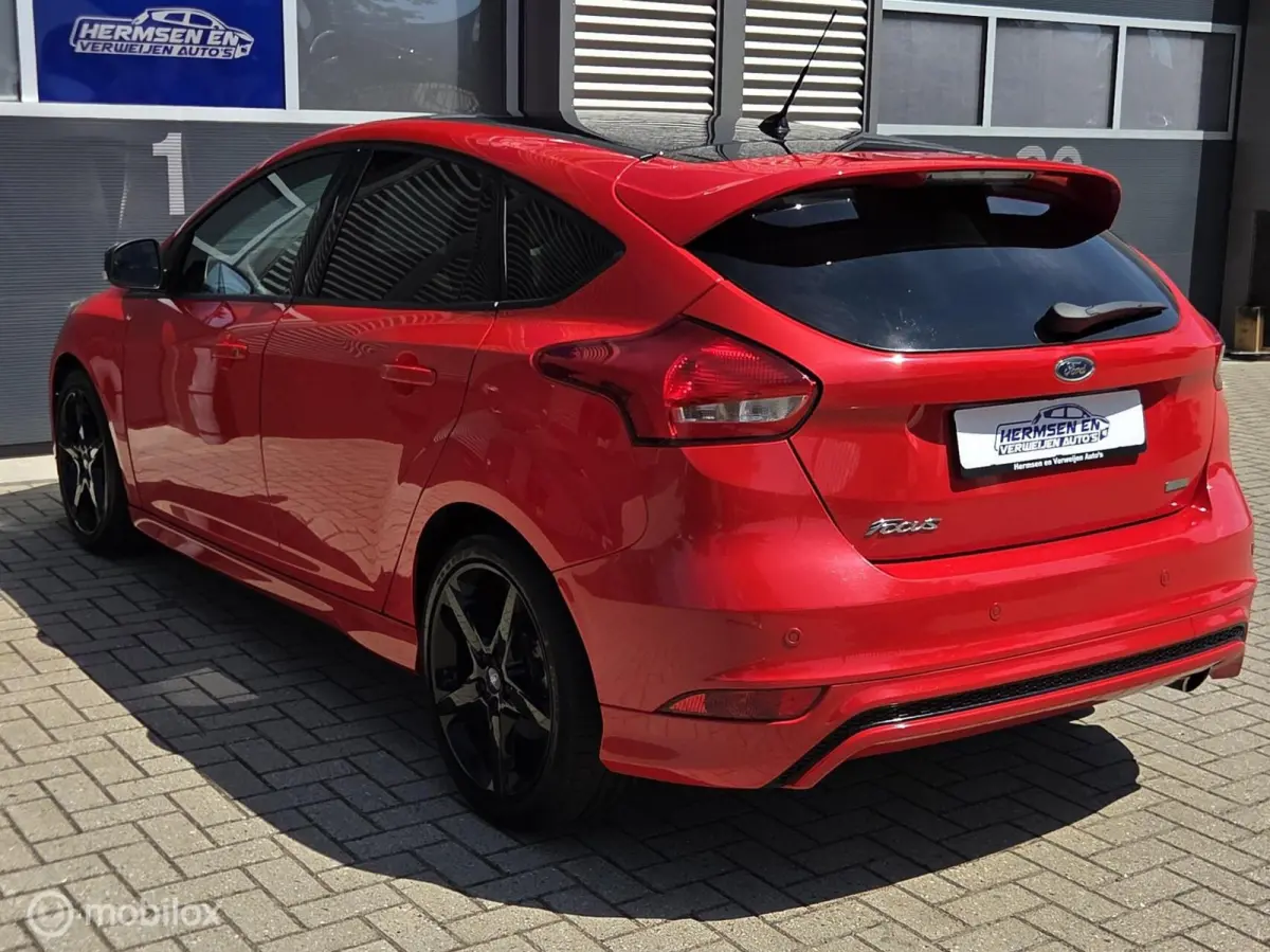 1.5 EcoBoost 150pk ST-Line Red Edition