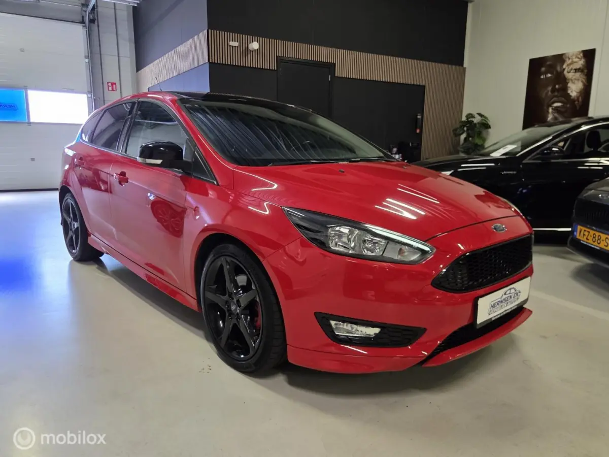 1.5 EcoBoost 150pk ST-Line Red Edition