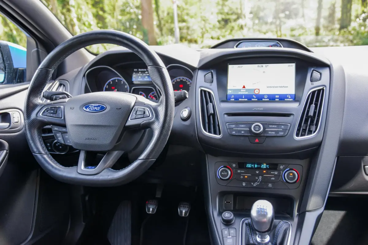 2.3 RS | RS Seats | Bull-X | Carplay | Recaro | Camera