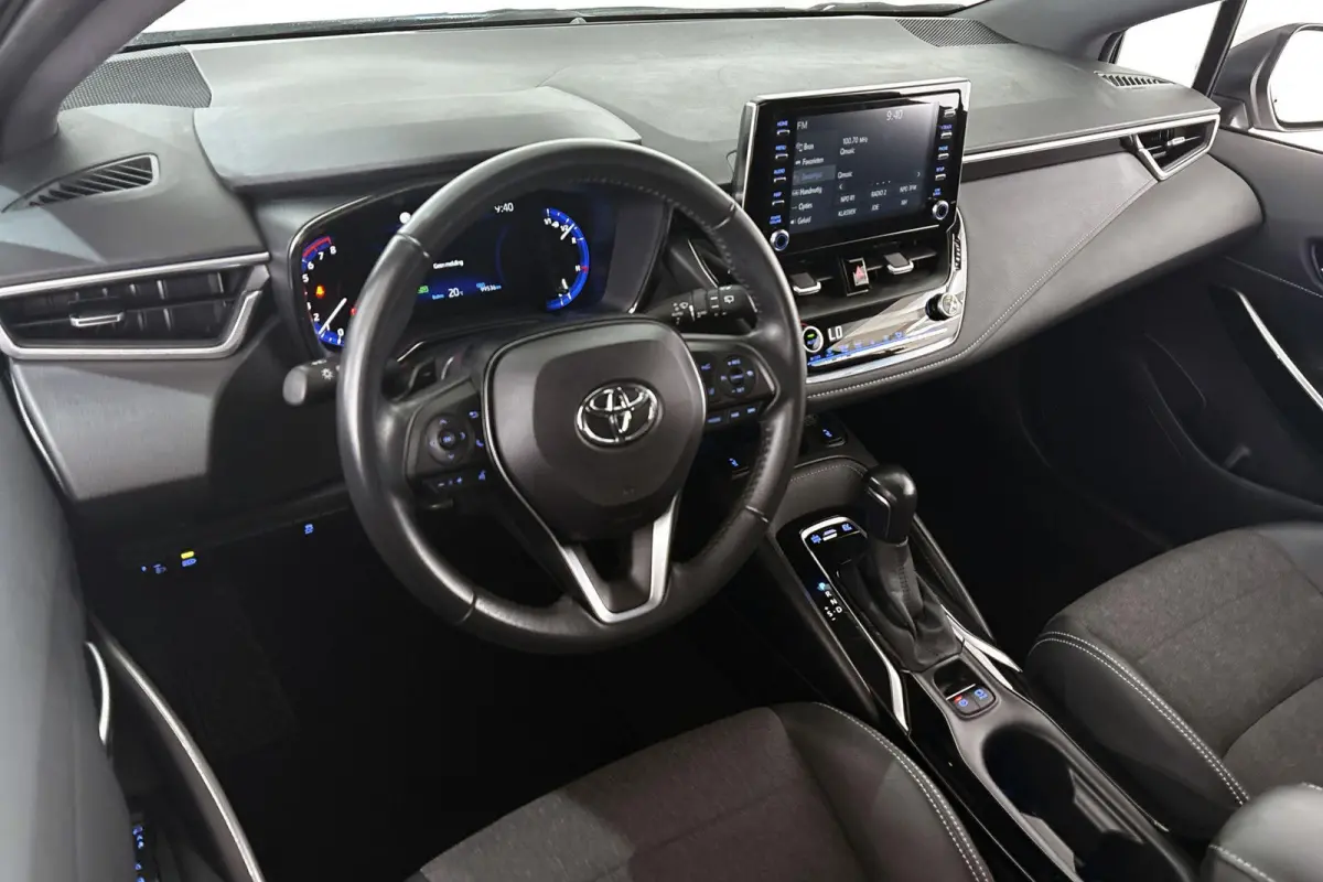 2.0 Hybrid Business Plus Stoelverwarming Camera Climate Control