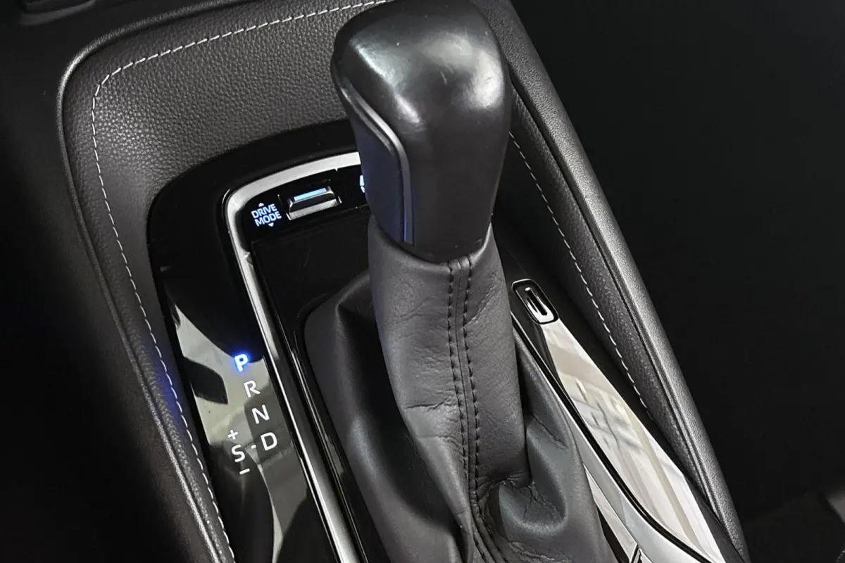2.0 Hybrid Business Plus Stoelverwarming Camera Climate Control