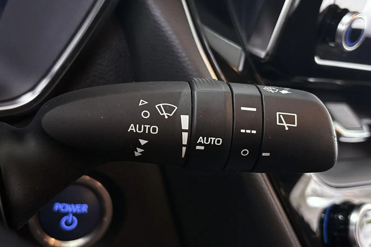 2.0 Hybrid Business Plus Stoelverwarming Camera Climate Control