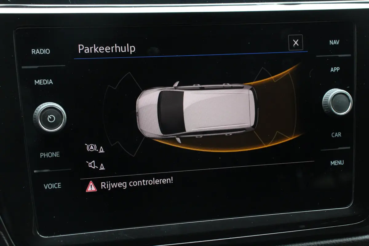 1.5 TSI DSG Highline 7p Navigatie Apple Carplay/Android Auto Parkeersensoren Adaptieve Cruise Control Stoel-en stuurverwarming Elektrische achterklep Getinte ramen Climatronic